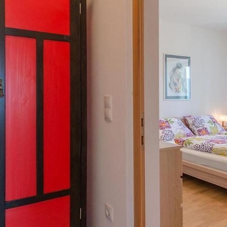 Haus Pobitzer Apartment Caldaro Exterior photo